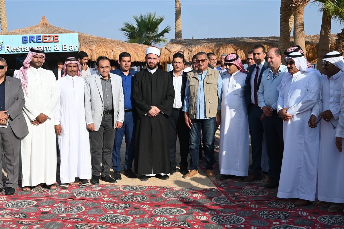 محافظ جنوب سيناء يلتقي أهالي مدينتي نويبع ودهب