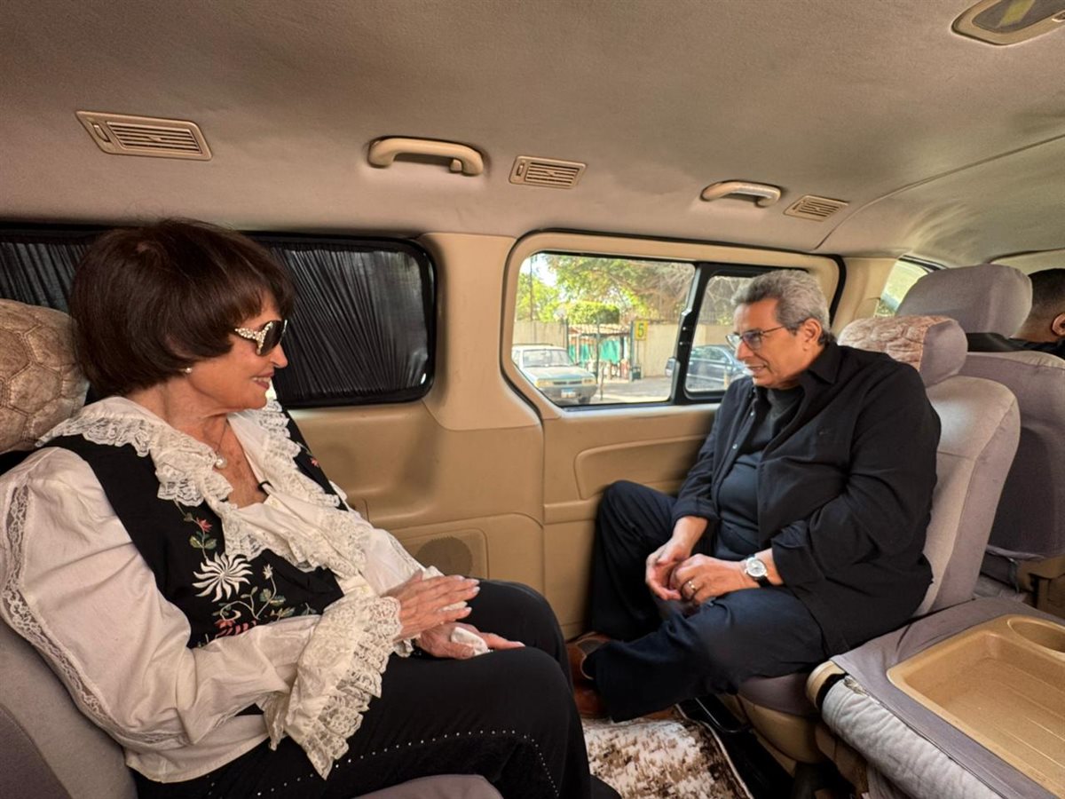 سميرة أحمد ضيفة برنامج باب الخلق مع محمود سعد على شاشة النهار