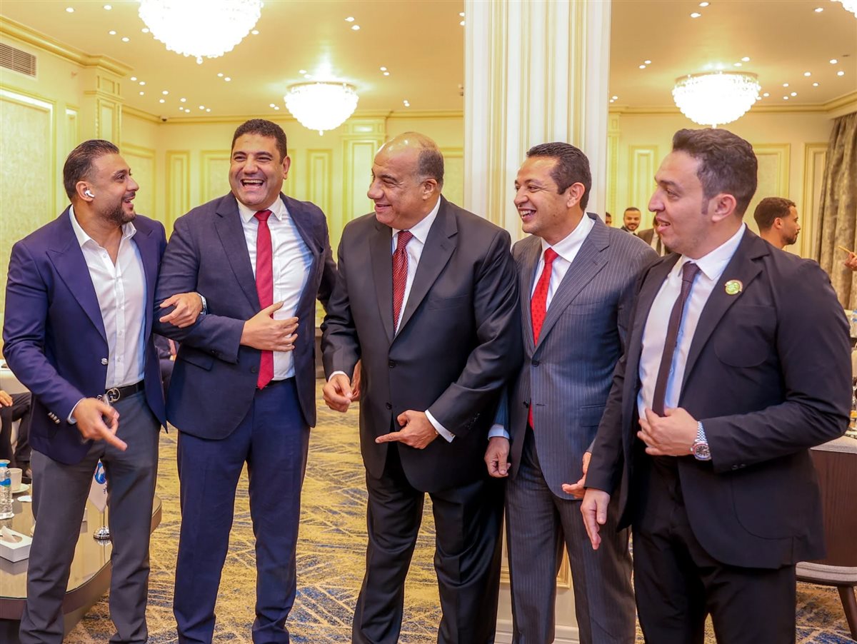 574608040_2003960263721285_3108955383961937908_n