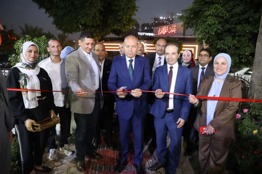 محافظ القاهرة يفتتح معرض زهور مصر ومنتجات الخريف