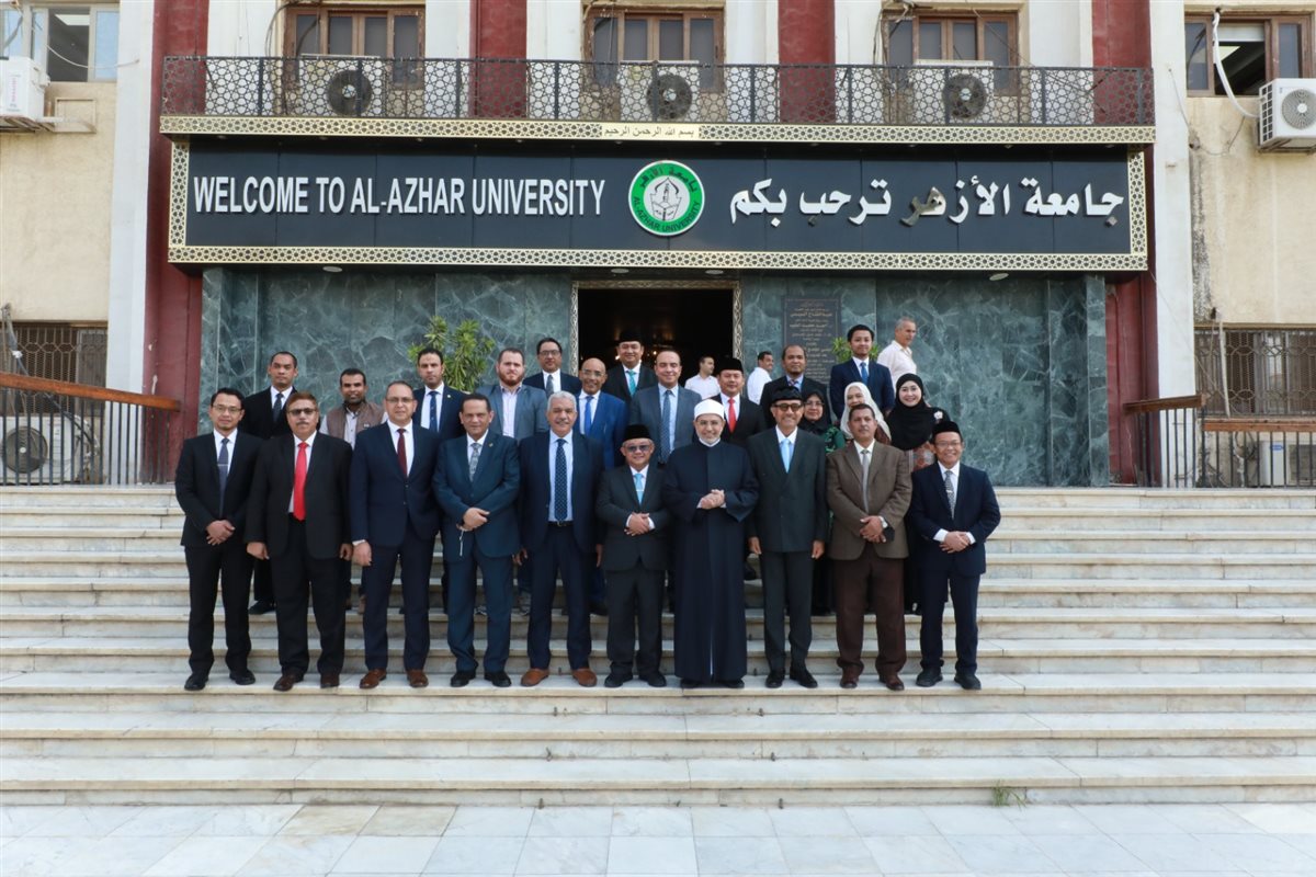 افتتاح رسمي لقسم اللغة الإندونيسية بكلية اللغات والترجمة جامعة الأزهر