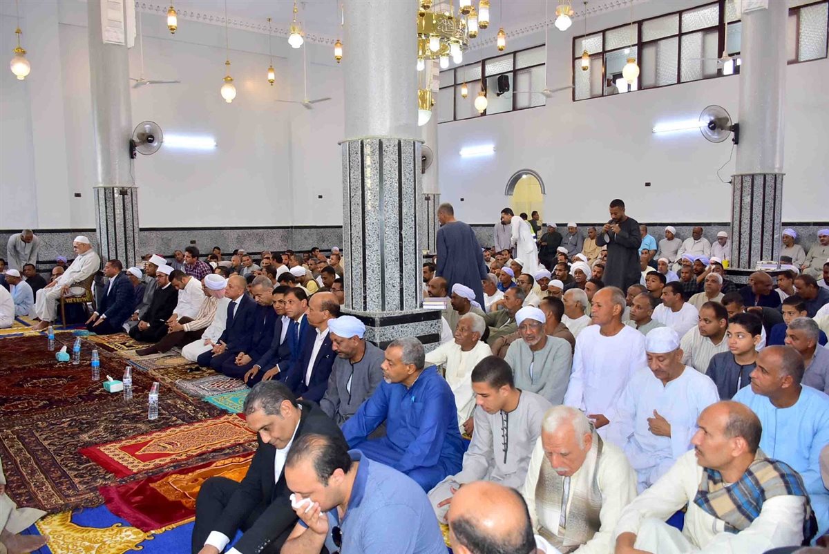 محافظ الأقصر يفتتح مسجد جديد