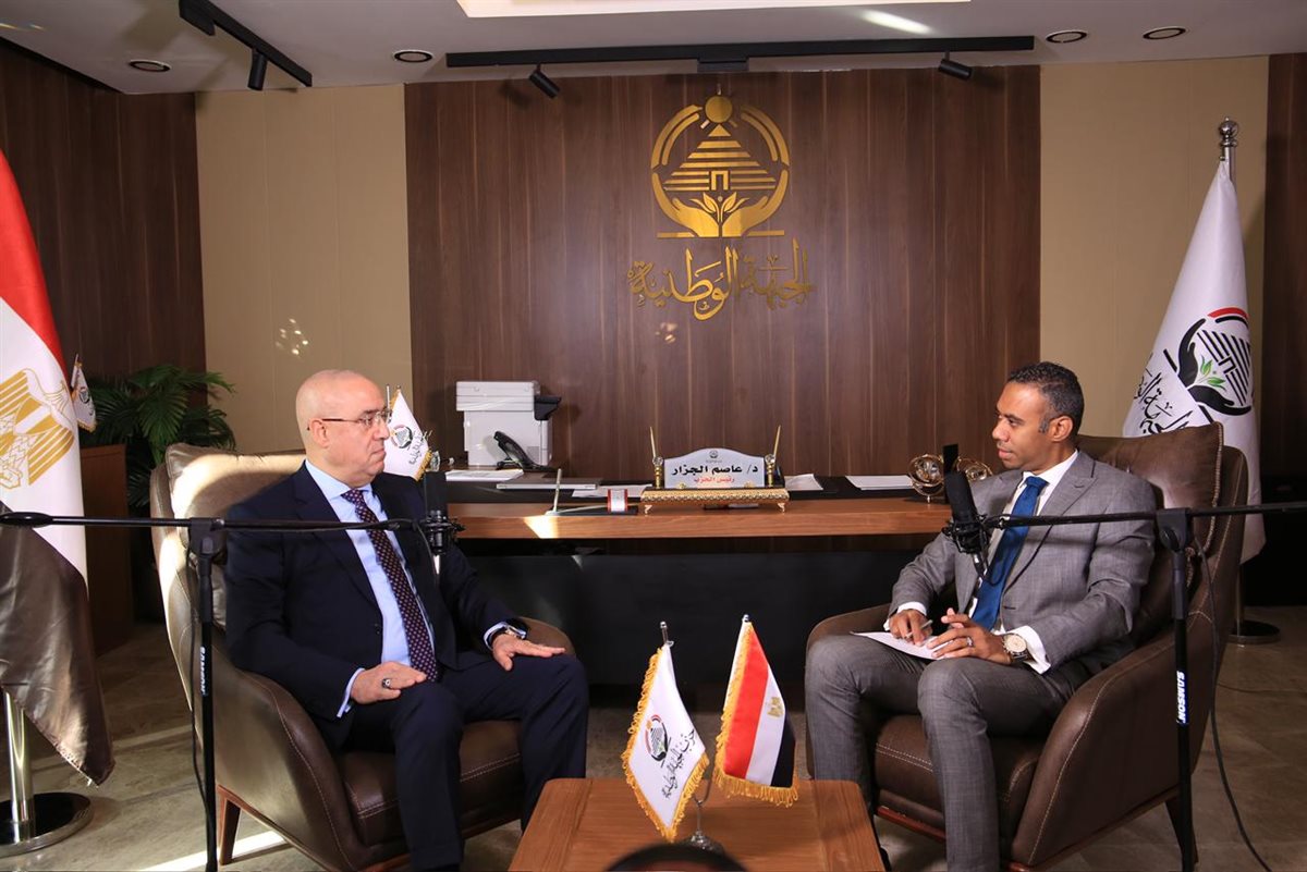 القاهرة 24 يحاور الدكتور عاصم الجزار