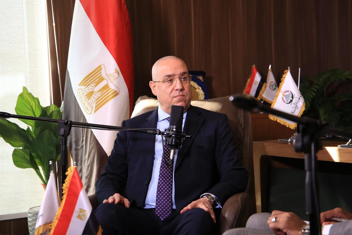 القاهرة 24 يحاور الدكتور عاصم الجزار