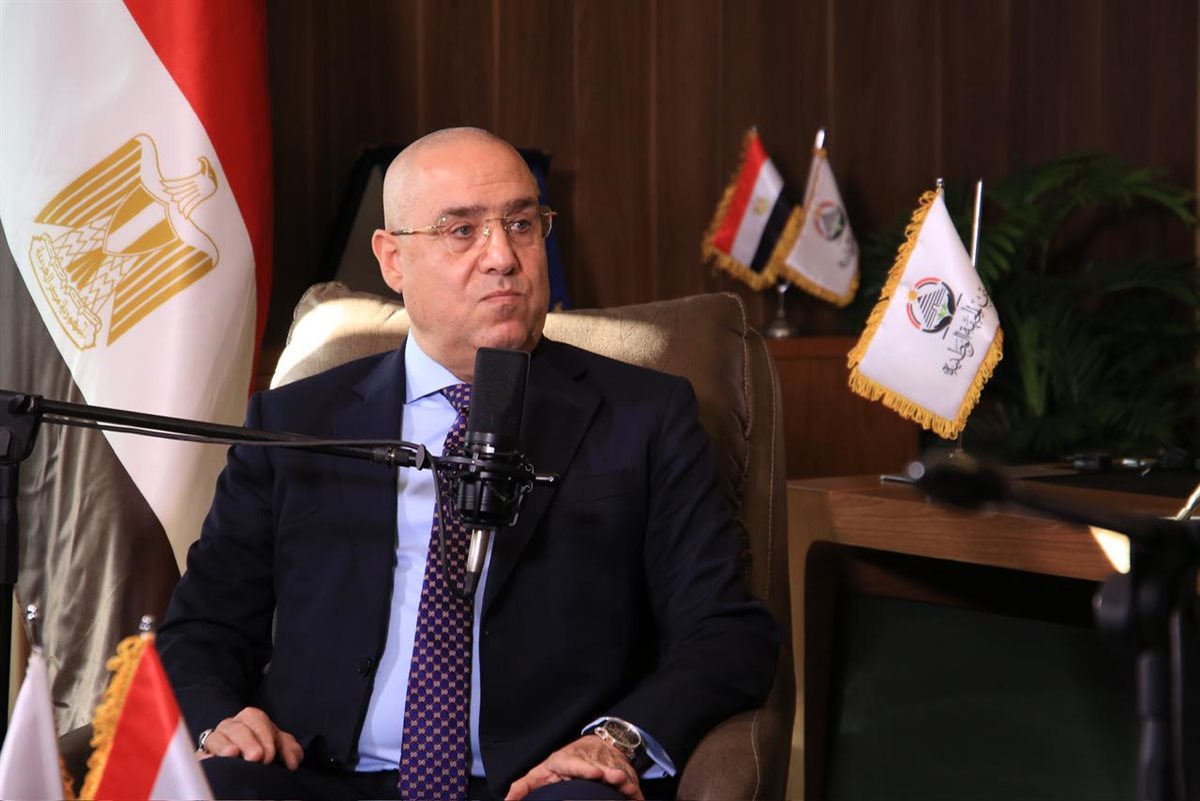 القاهرة 24 يحاور الدكتور عاصم الجزار