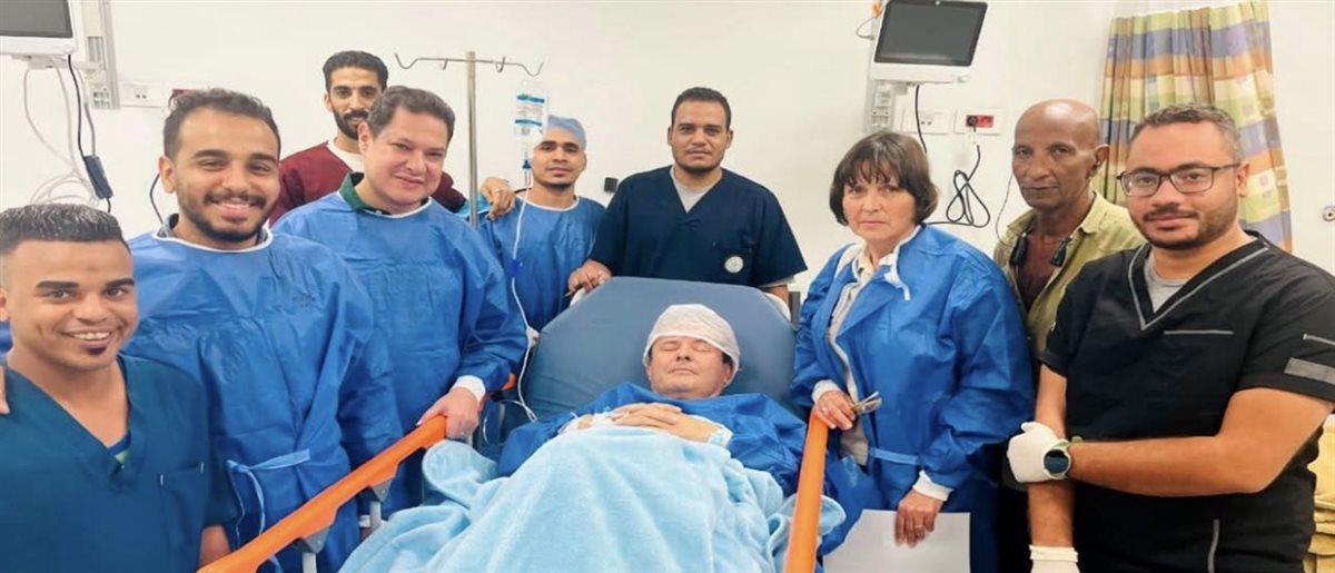 أطباء الاقصر ينقذون حياة سائح اجنبي