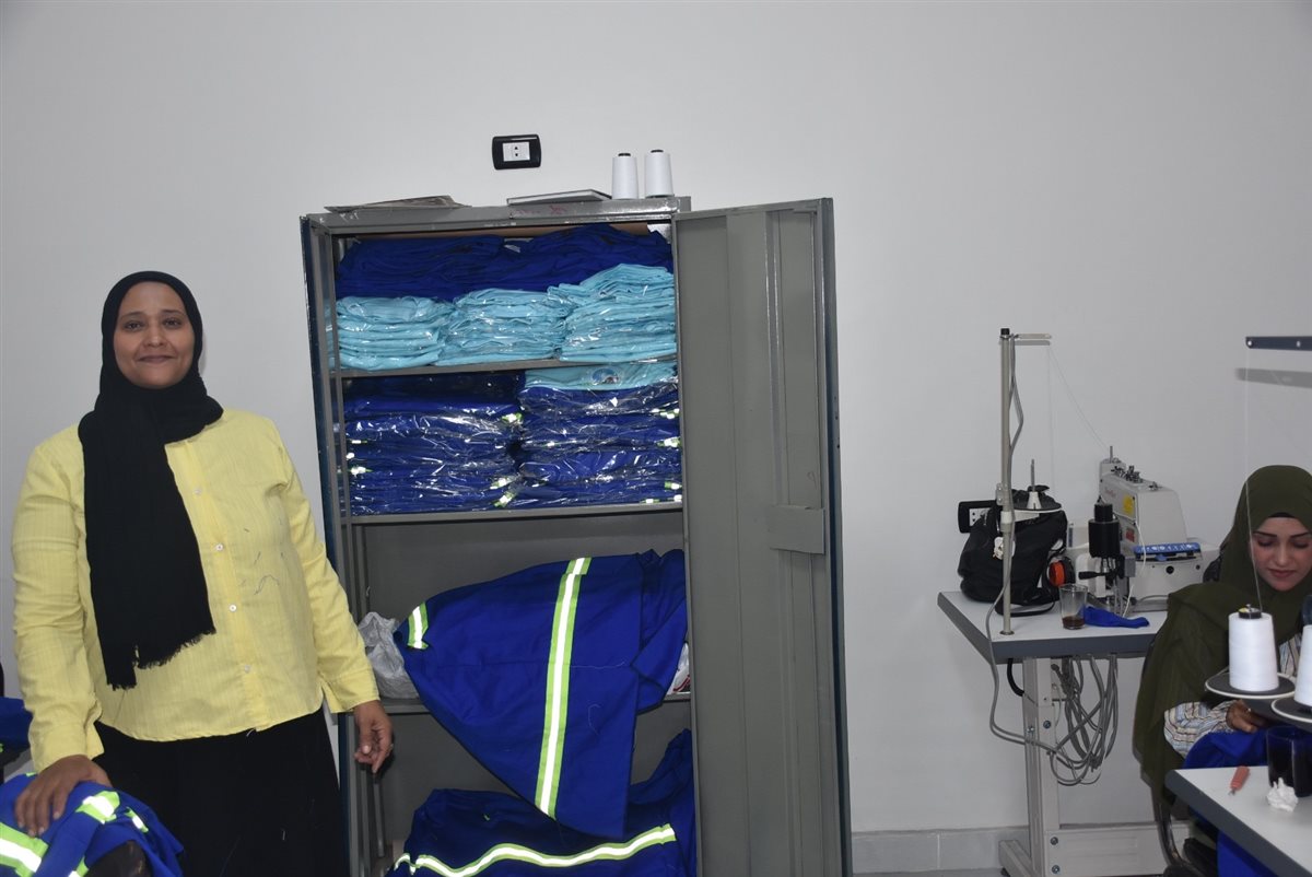 اول مصنع للملابس داخل شركة مياه الاقصر