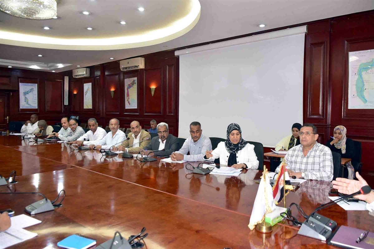 اجتماع محافظ الأقصر 