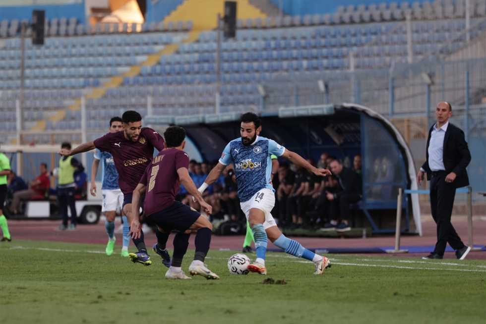 القنوات الناقلة لـ بث مباشر مباراة بيراميدز وسيراميكا كليوباترا اليوم في كأس السوبر المصري