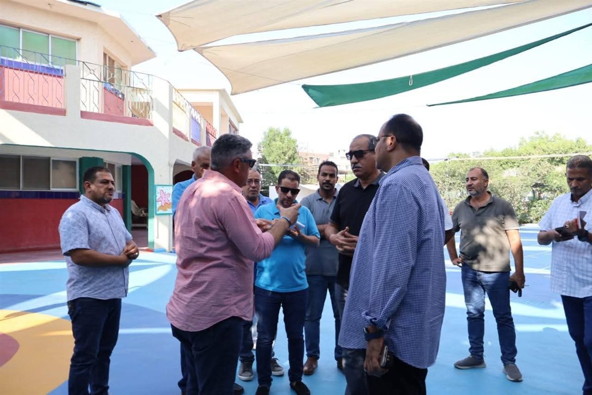 رئيس مدينة الغردقة يتفقد مقار اللجان الانتخابية 