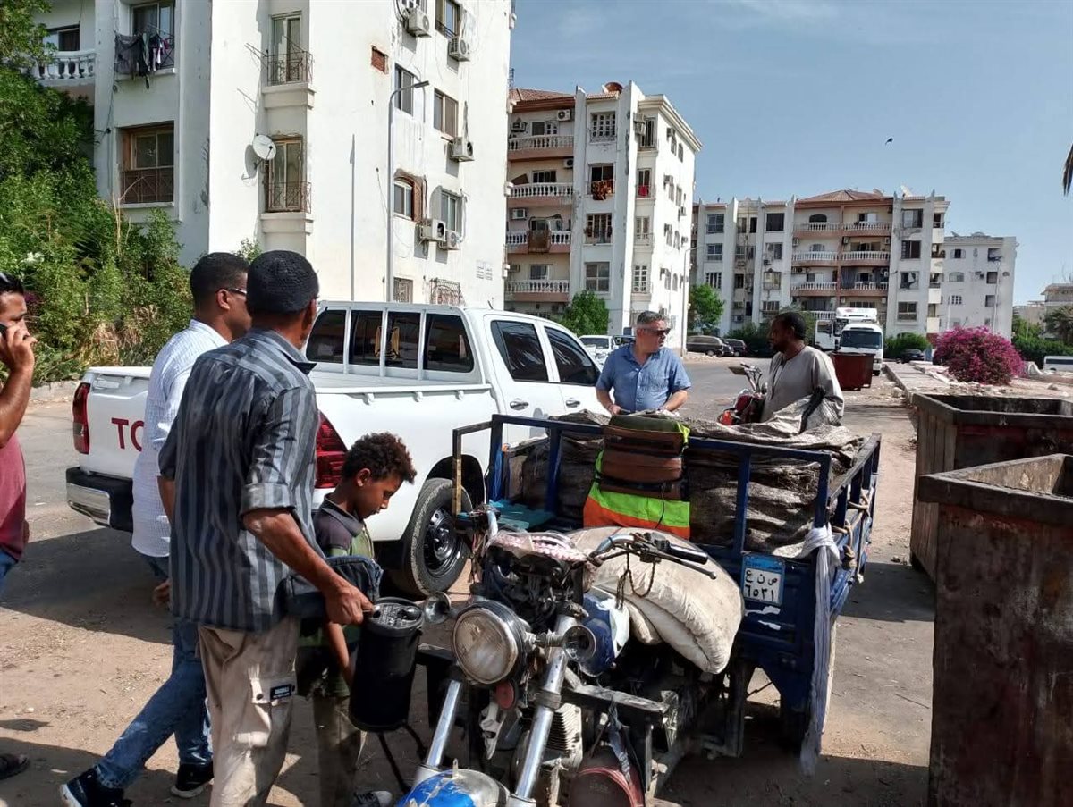  اللواء أحمد جبر رئيس حي جنوب يطارد التروسيكلات 