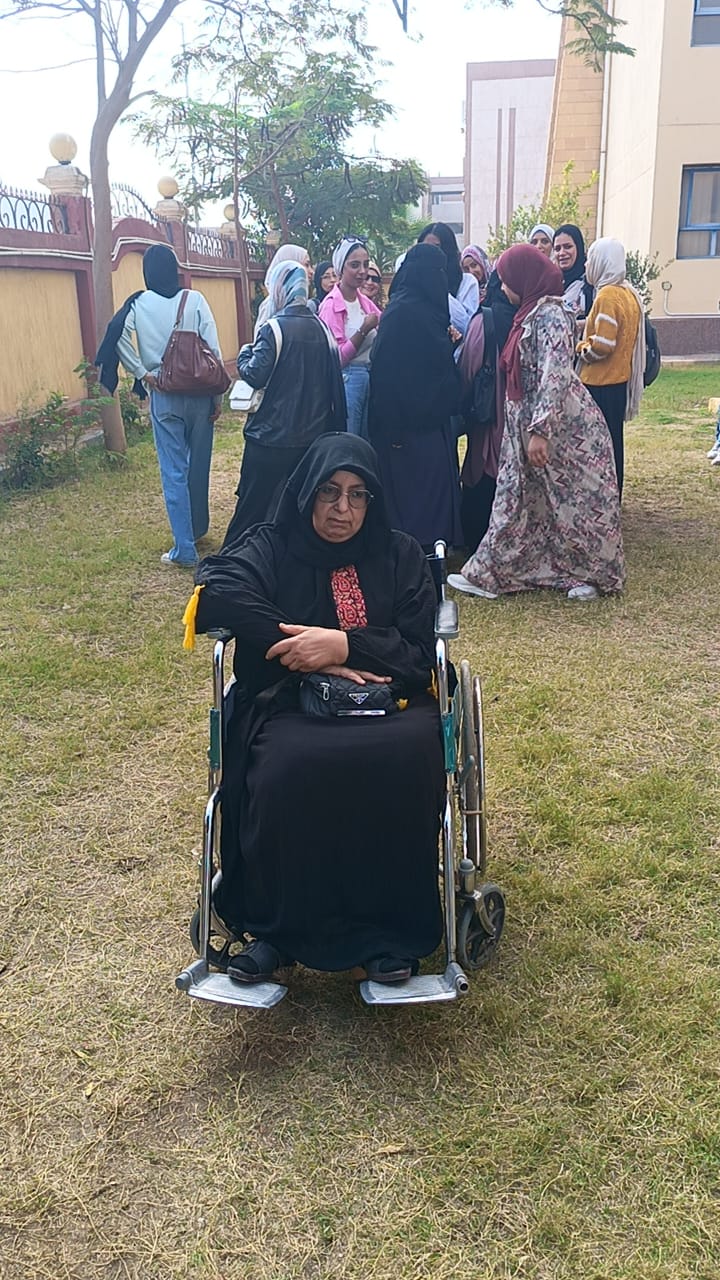 مسنة بانتخابات النواب: مشاركتي واجب وطني وقدمو كل اللي محتاجينه علشان أدلي بصوتي