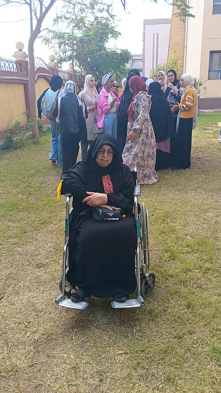 مسنة بانتخابات النواب: مشاركتي واجب وطني وقدمو كل اللي محتاجينه علشان أدلي بصوتي