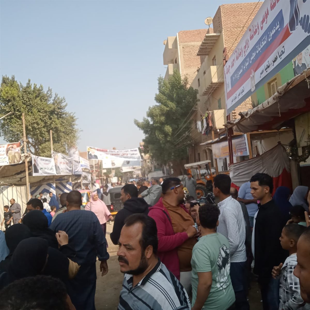 إقبال كثيف على التصويت بانتخابات مجلس النواب بقرى خط اللاهون بالفيوم