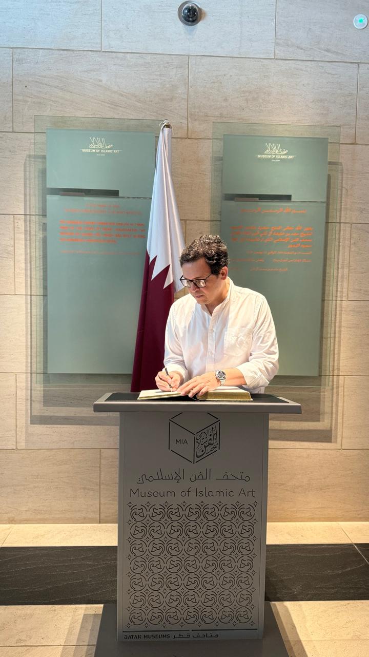 زيارة الوزير للمتحف