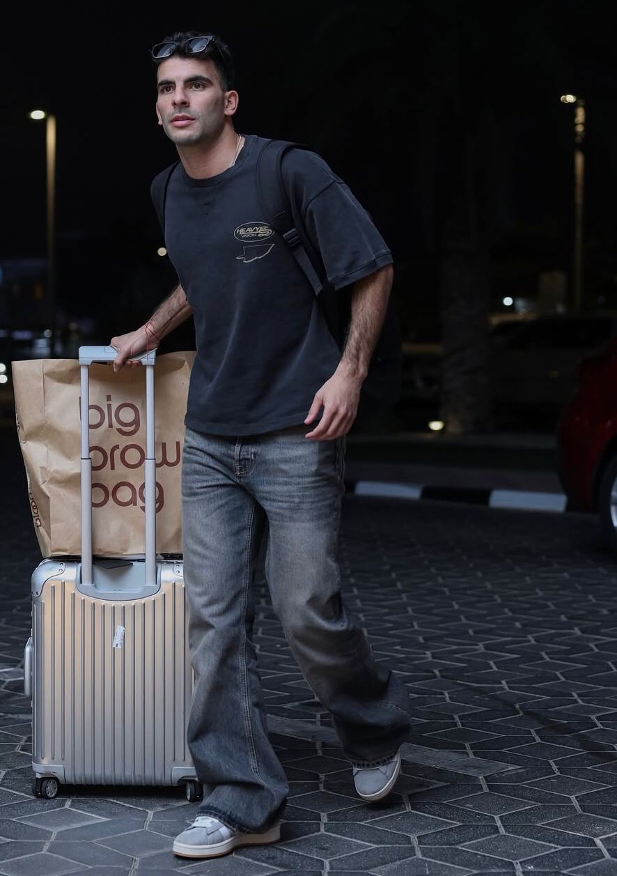 وصول لاعبي منتخب مصر وجهازه الفني إلى مقر معسكره بالإمارات