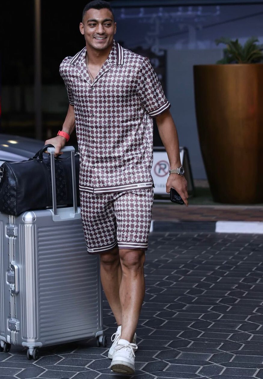 وصول لاعبي منتخب مصر وجهازه الفني إلى مقر معسكره بالإمارات