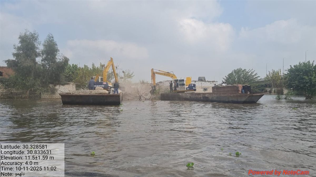 حملات إزالة على منازل طرح النهر في المنوفية