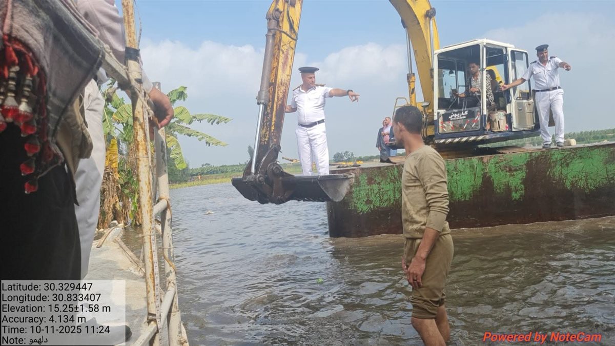 حملات إزالة على منازل طرح النهر في المنوفية