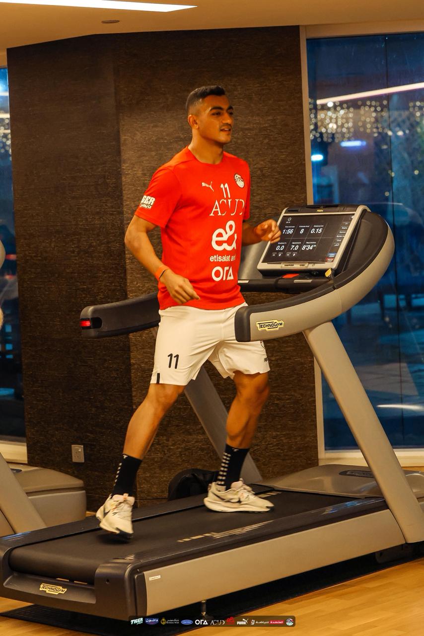 مران استشفائي للاعبي منتخب مصر (3)