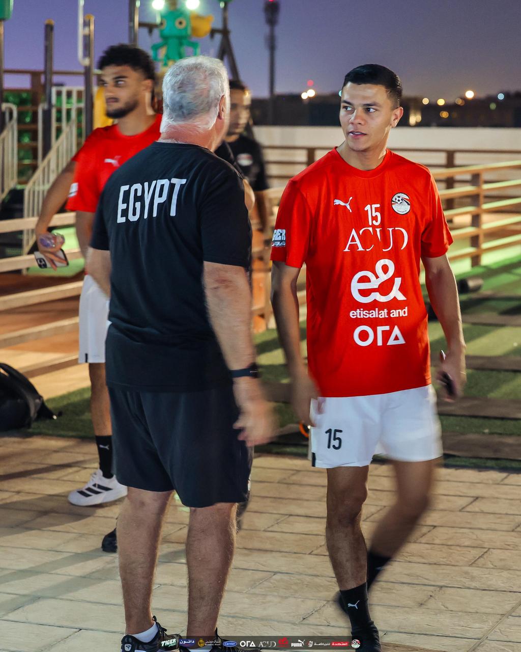 مران استشفائي للاعبي منتخب مصر (5)