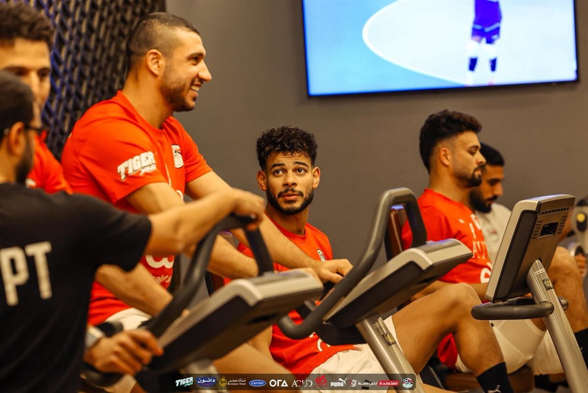 مران استشفائي للاعبي منتخب مصر (7)