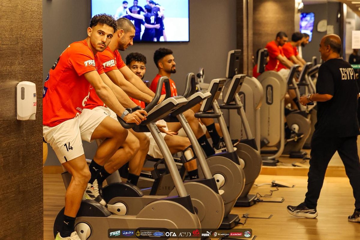 مران استشفائي للاعبي منتخب مصر (2)