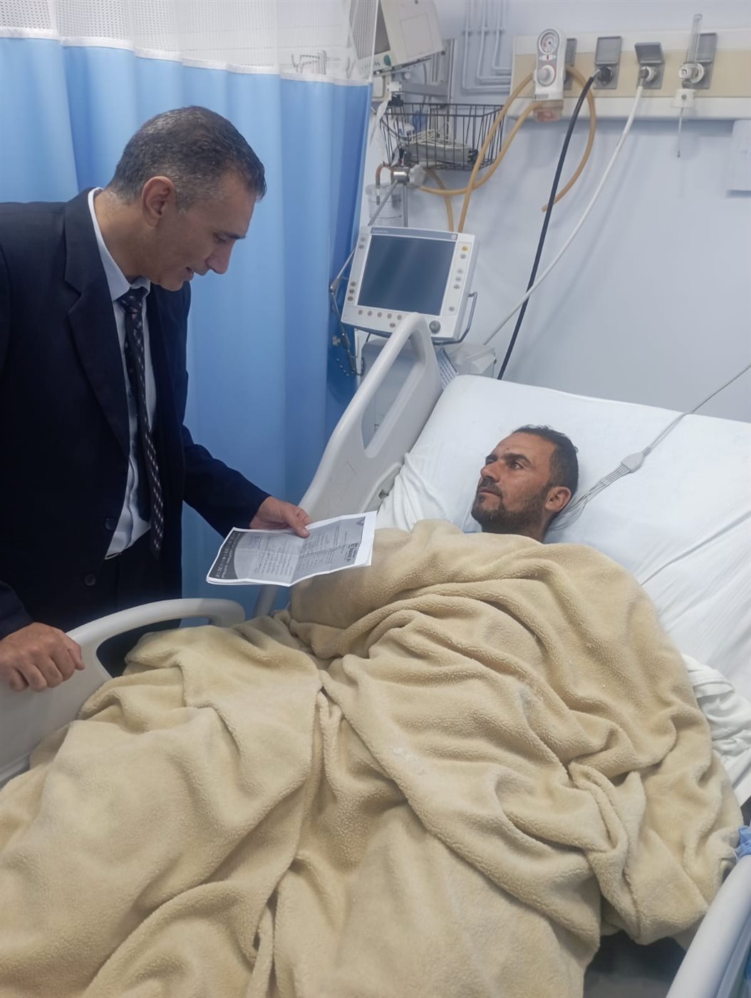 مدير عمل الغربية يتابع حالة المصابين في حادث انهيار سقف خرساني على عُمال بالمحلة الكبرى