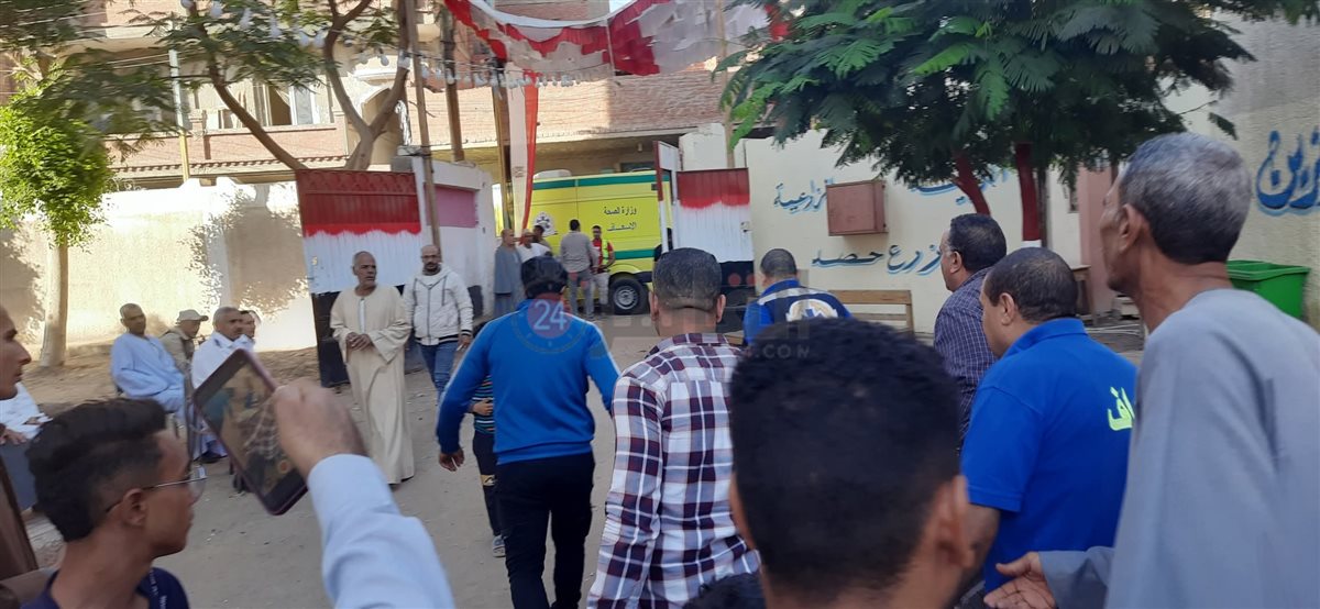 إصابة مستشار في إحدى لجان الفيوم بحالة إعياء ونقله للمستشفى.. والدفع بآخر بديلا له