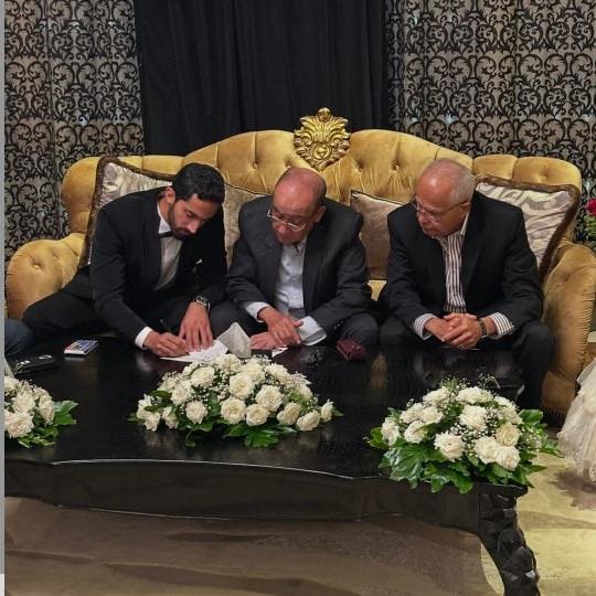 صور عقد قران الفنانة مي عز الدين وأحمد تيمور