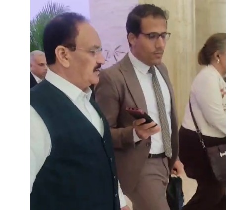 وزير الصحة الهندي ومحرر القاهرة 24