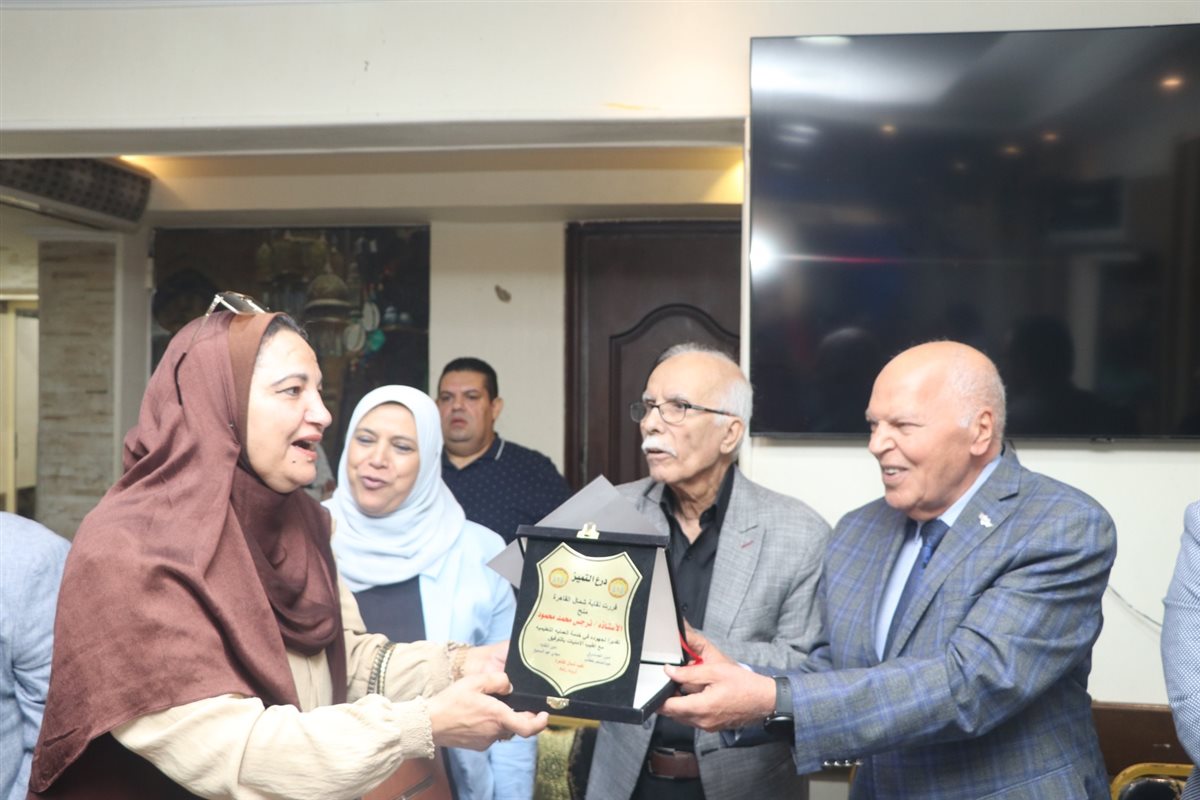 نقيب المعلمين يفتتح عيادات طبية جديدة للمعلمين