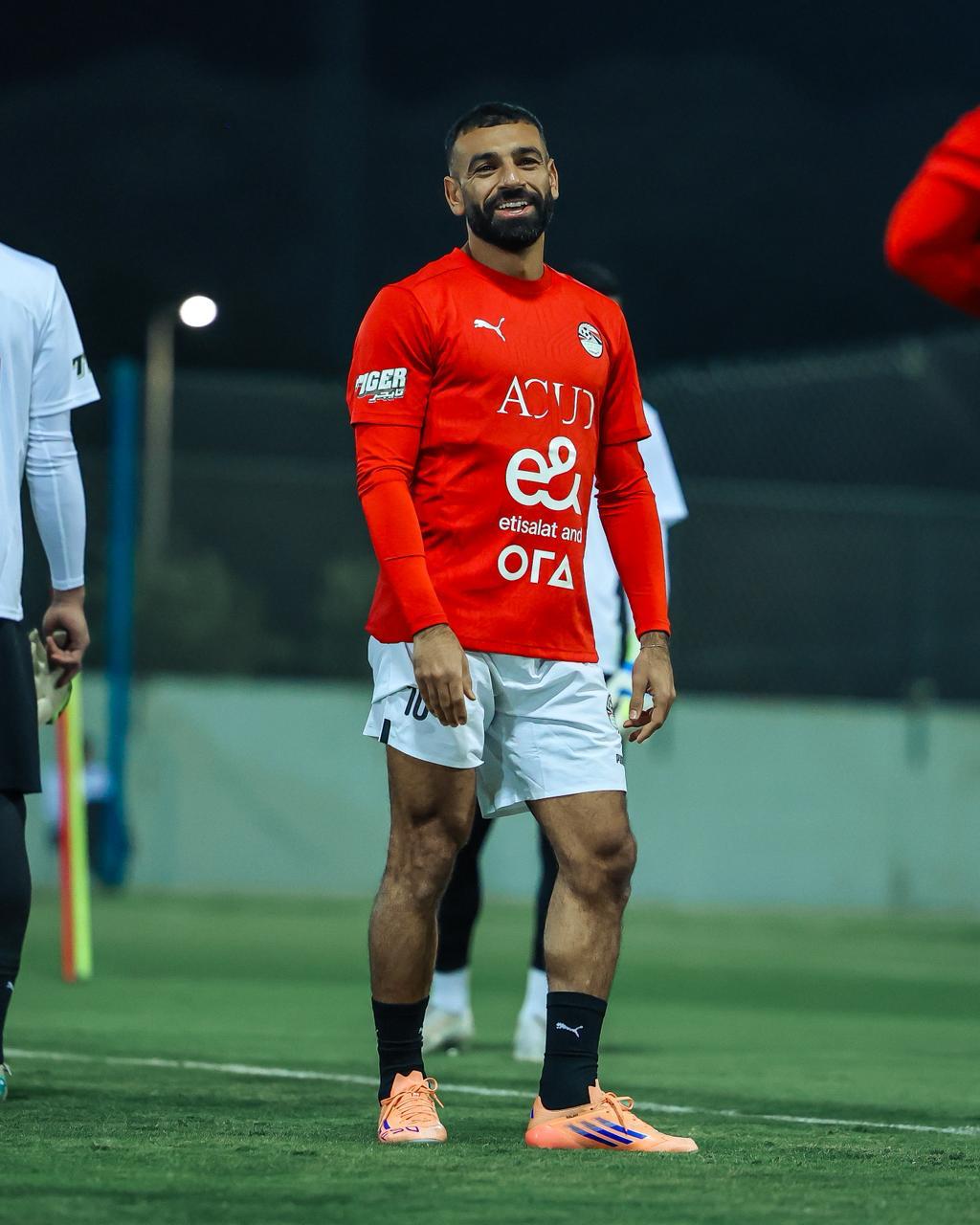 <strong>منتخب مصر يختتم تدريباته استعدادا لمواجهة أوزبكستان غدا </strong>