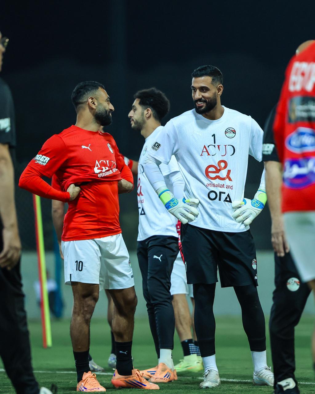 <strong>منتخب مصر يختتم تدريباته استعدادا لمواجهة أوزبكستان غدا </strong>