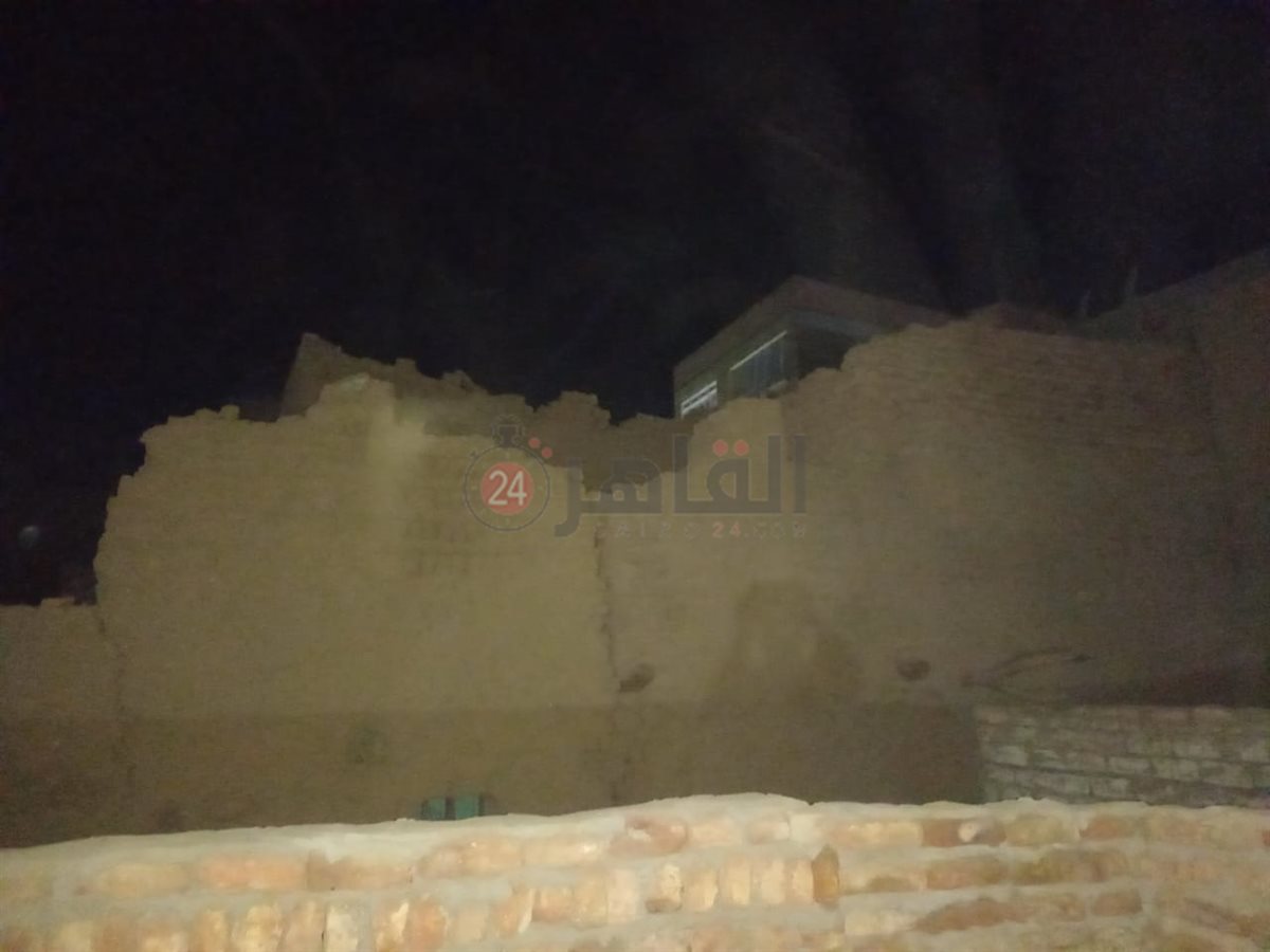 انهيار منزل في قنا