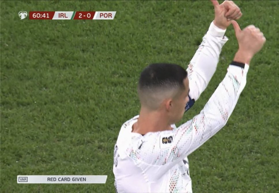 طرد رونالدو من مباراة البرتغال وأيرلندا
