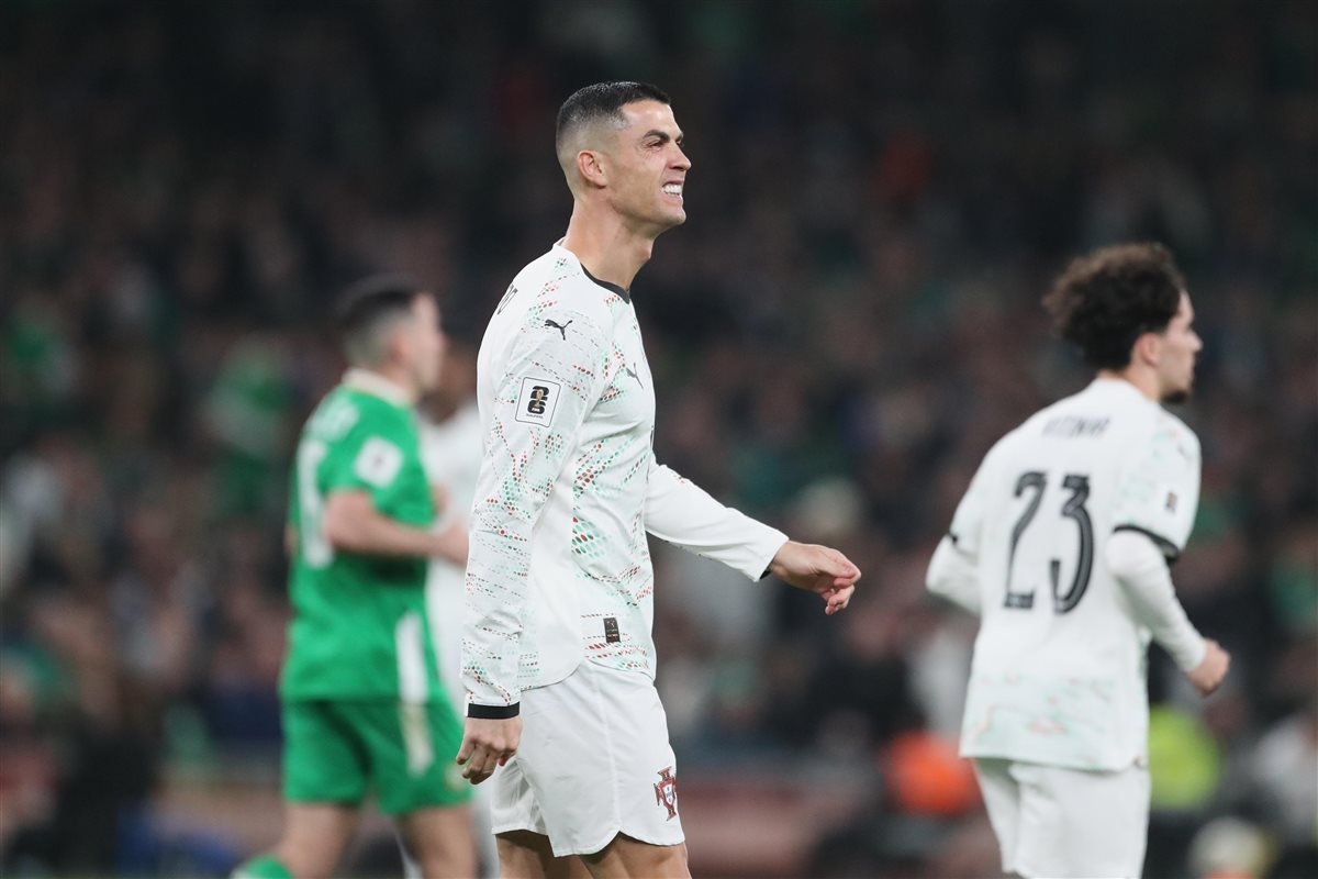 طرد رونالدو من مباراة البرتغال وأيرلندا