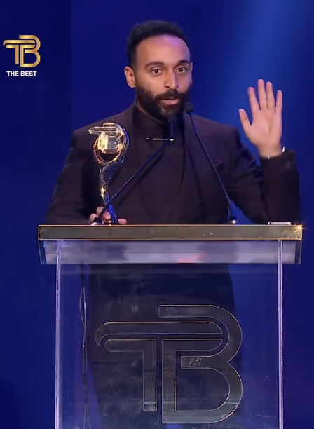 <strong>مصطفى أبو دشيش</strong>