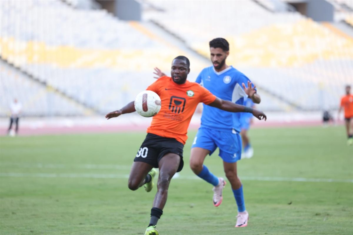 البنك الأهلى يفوز بثنائية على سموحة وديا استعدادا لعودة الدوري