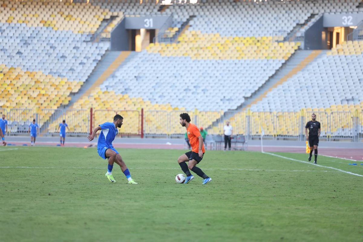 البنك الأهلى يفوز بثنائية على سموحة وديا استعدادا لعودة الدوري