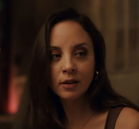 أحداث الحلقة الخامسة من مسلسل ورد وشوكولاتة| محمد فراج يختفي بعد وقفه برنامج زينة