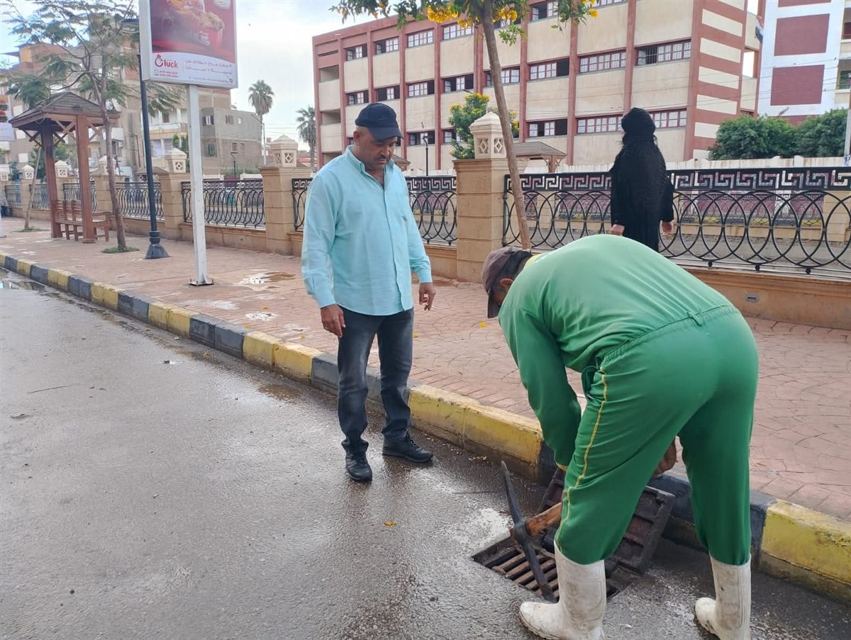 التعامل مع مياه الأمطار في المنوفية 