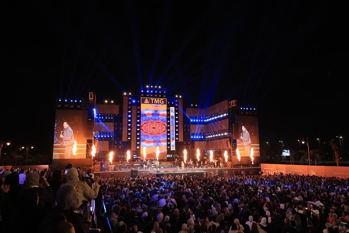 <strong>نجوم التسعينيات يتألقون في حفل افتتاح مهرجان شتاء مدينتي</strong>