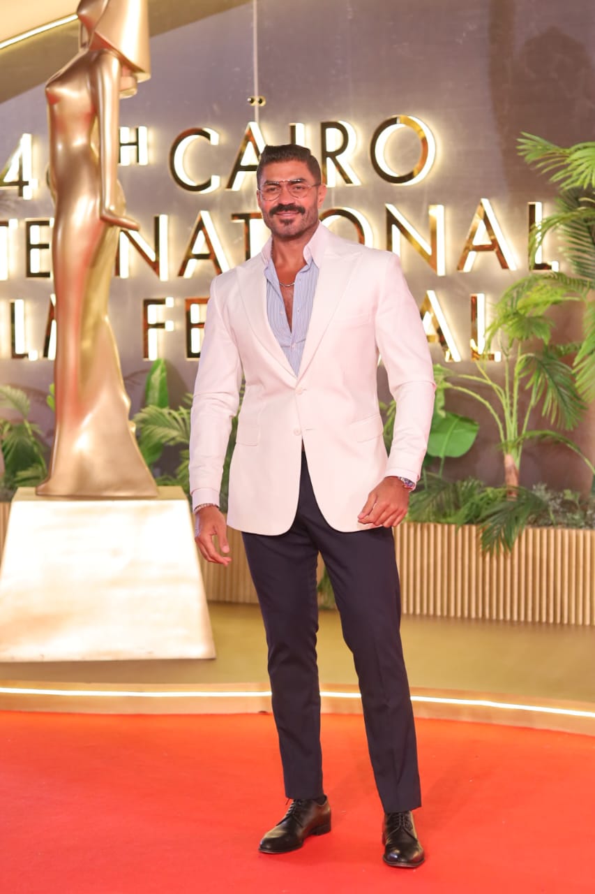 نجوم الفن على ريد كاربت فيلم 713317 بالقاهرة السينمائي