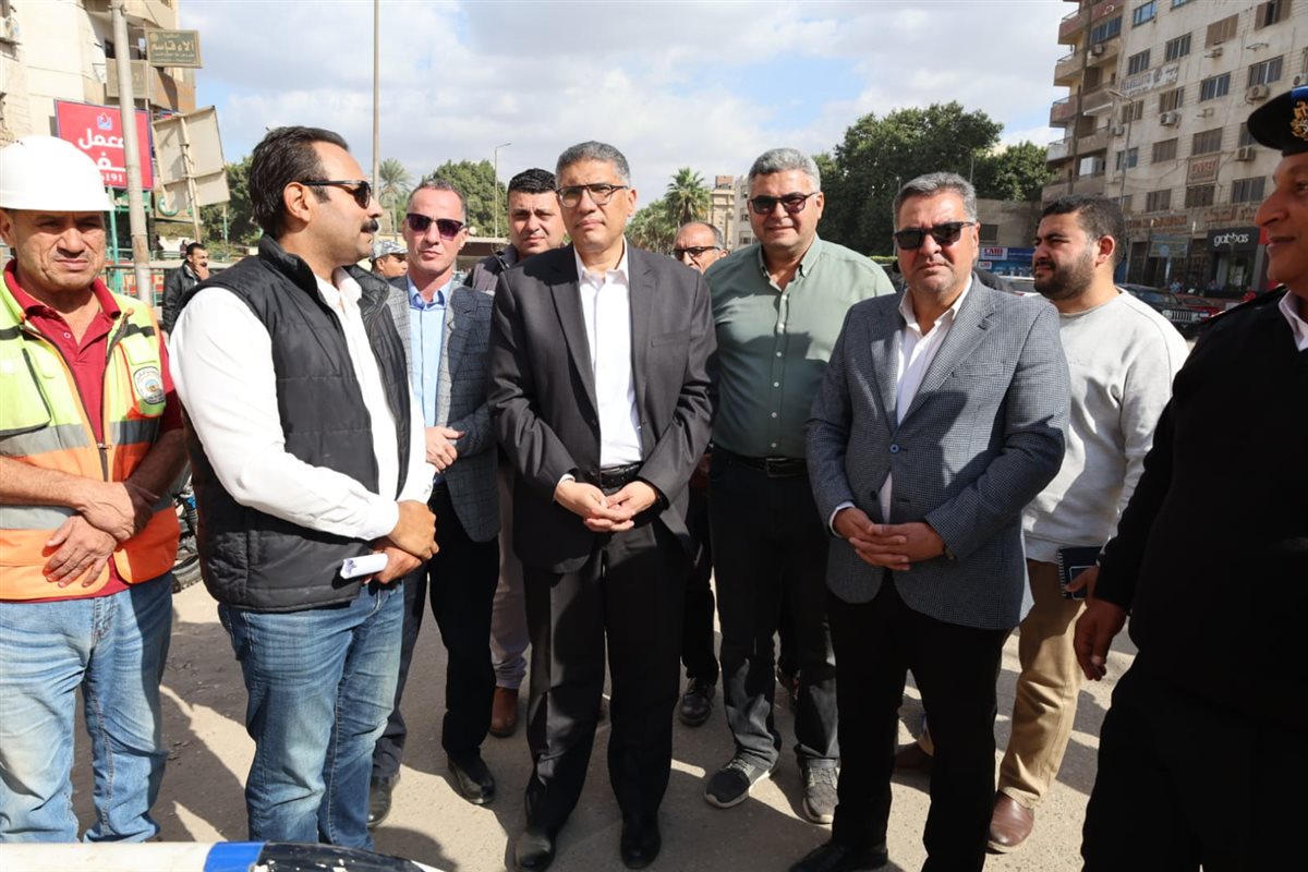 محافظ الجيزة يتفقد المسارات البديلة لمواقع أعمال مترو الهرم