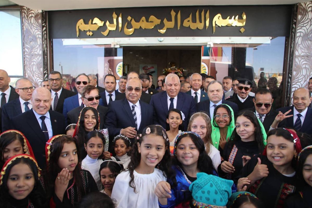 جولة وزير العدل بالوادى الجديد