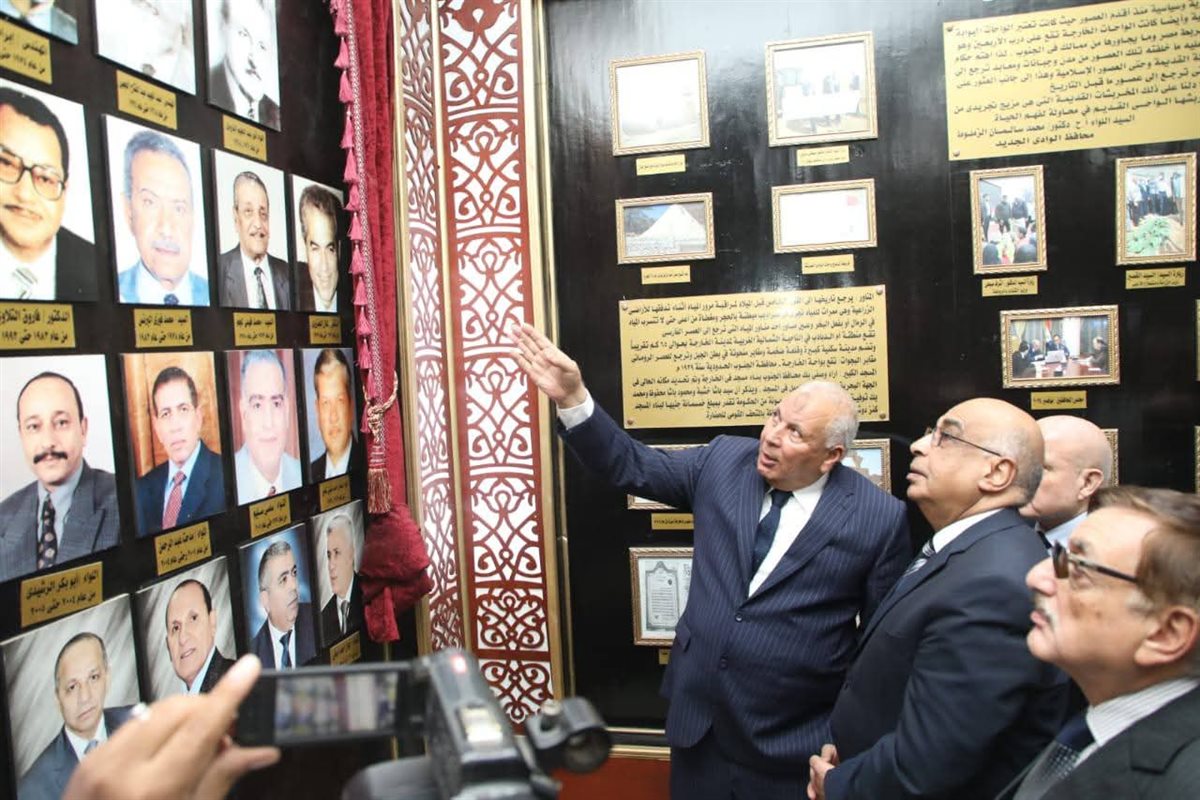 جولة وزير العدل بالوادى الجديد