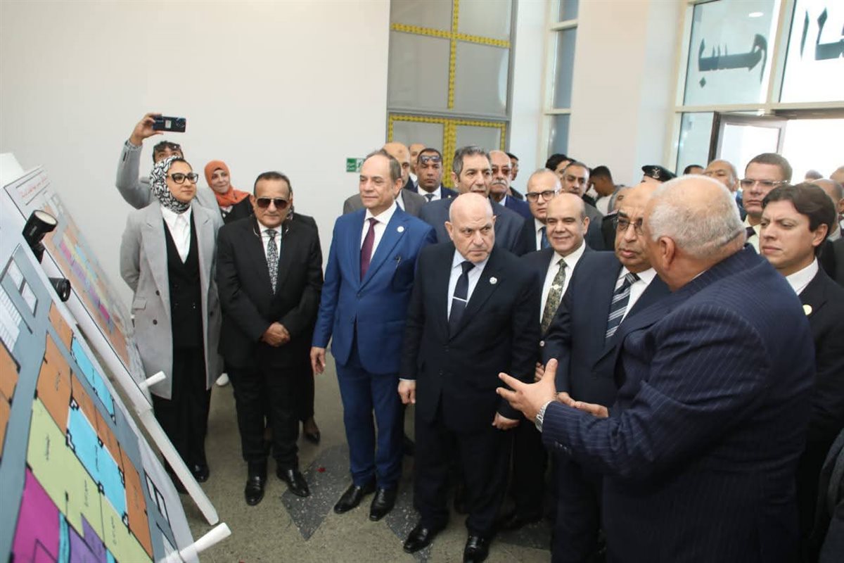 جانب من جولة وزير العدل بالوادى الجديد