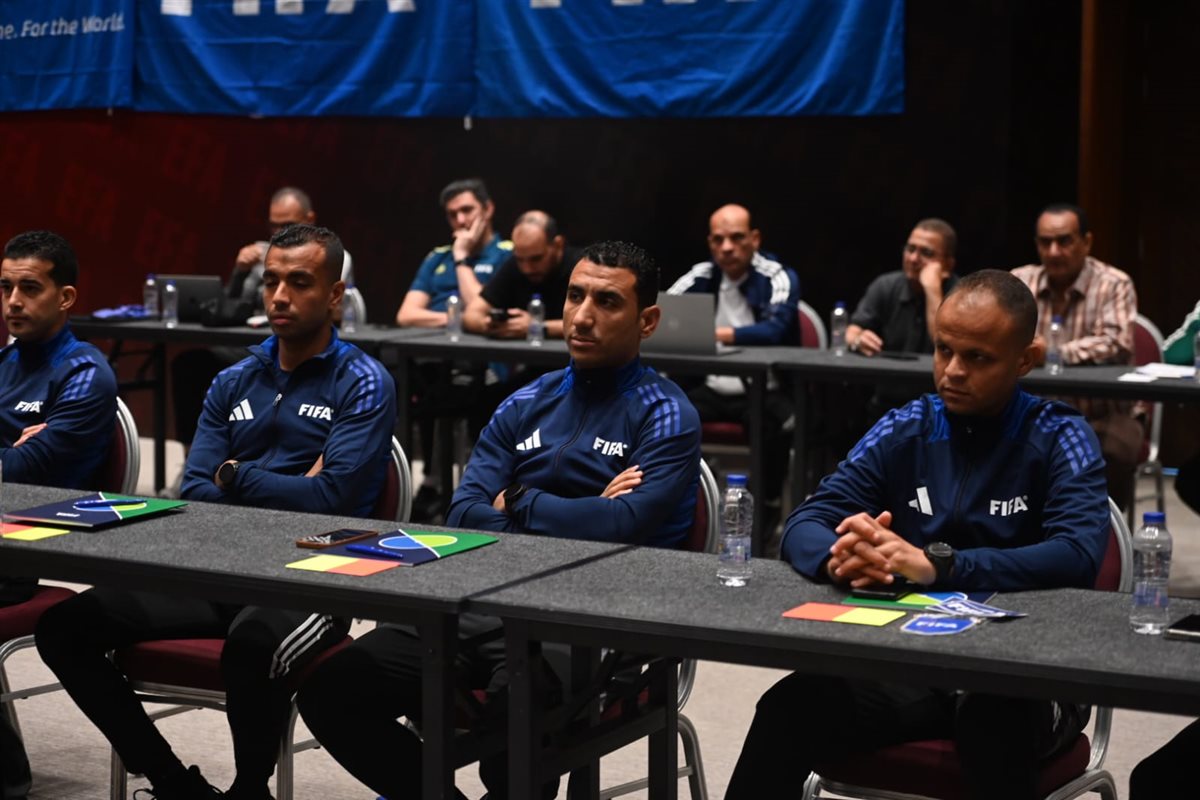 معسكر حكام النخبة