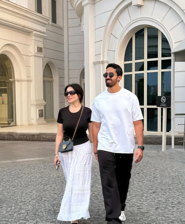 مي عز الدين وزوجها أحمد تيمور